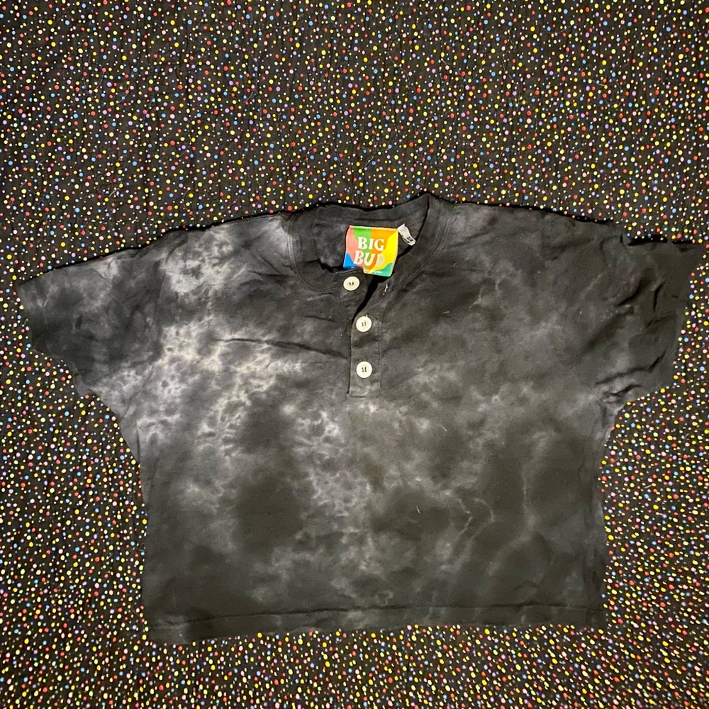 Big Bud Press Cropped Henley - Black Crystal Wash XS